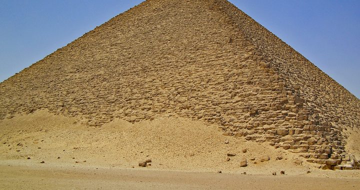 Aldebaran and the Dashour Pyramids